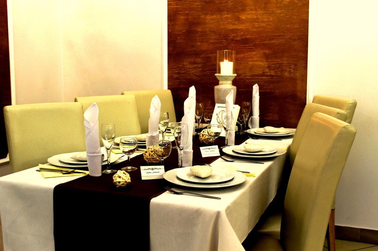 Imperium - Hotel Restauracja فيرليغ المظهر الخارجي الصورة